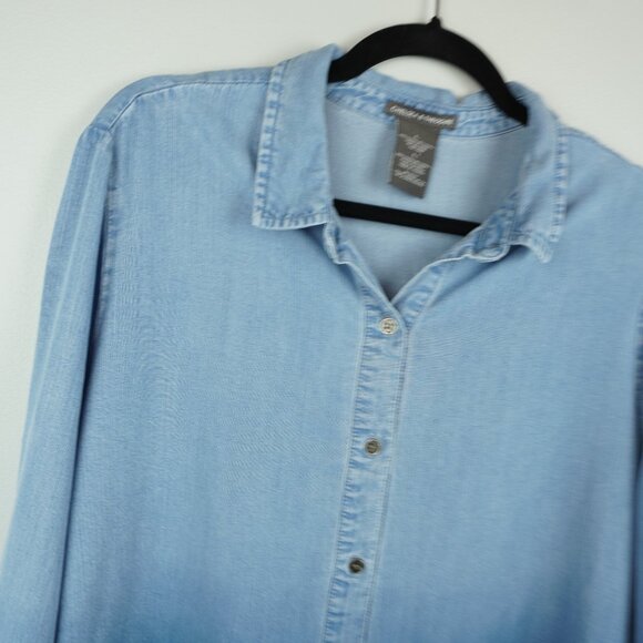 Chelsea & Theodore Blue Ombre Shirt Size Large - Picture 5 of 10